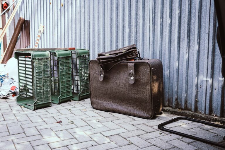 Traveling Abroad? Here’s What You Need to Know About Luggage